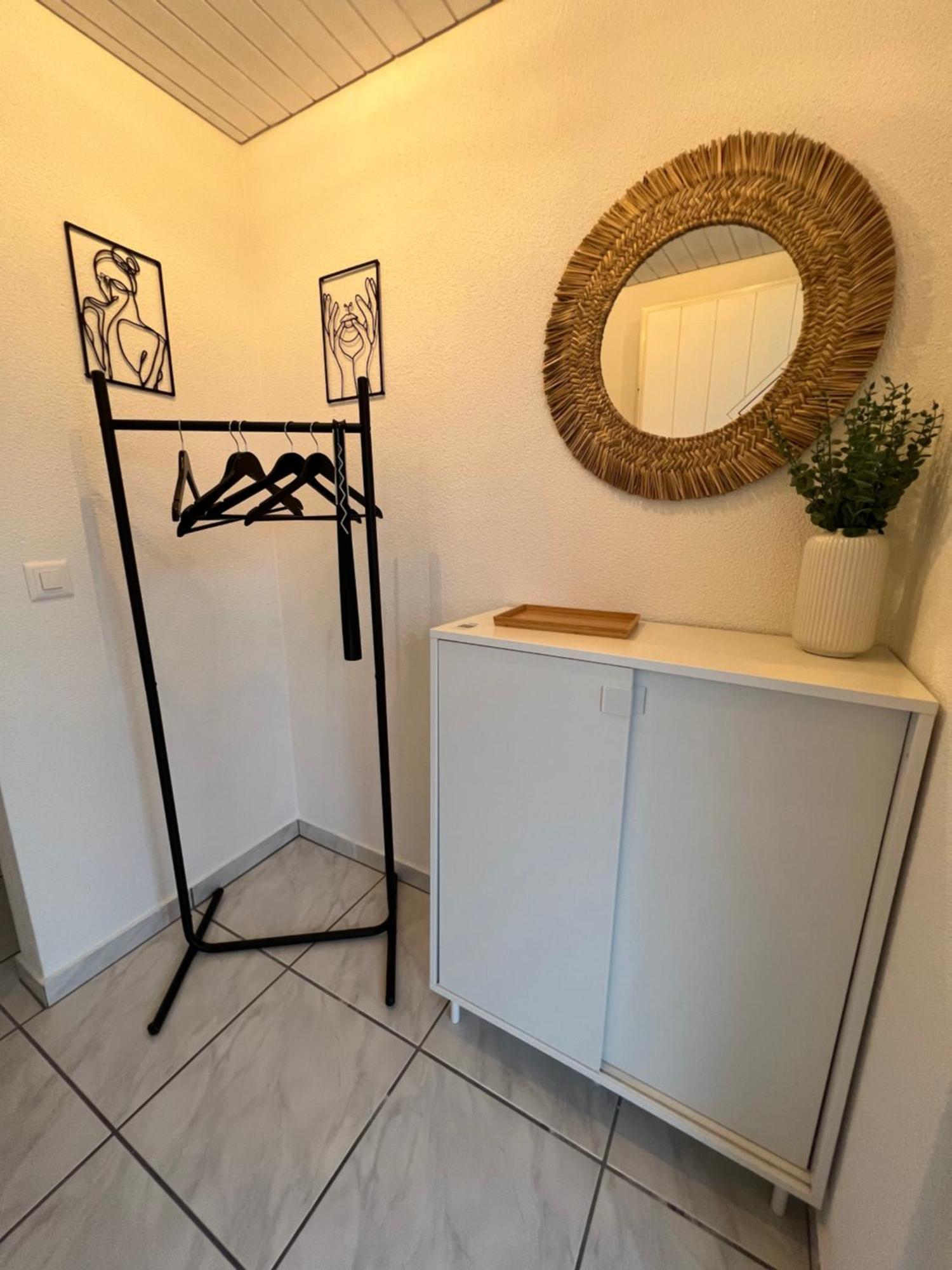 Black&White Apartment Uzwil ภายนอก รูปภาพ